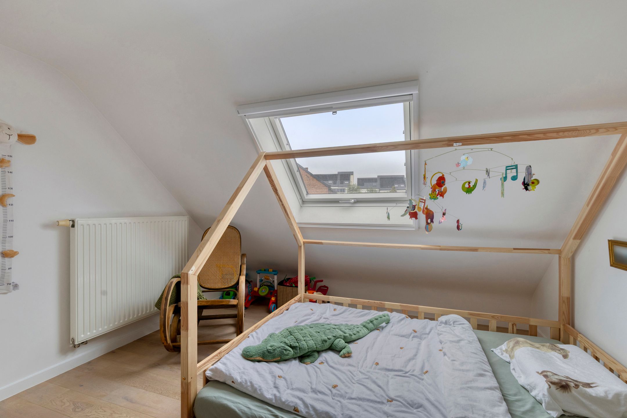 Gerenoveerde rijwoning op toplocatie! foto 19