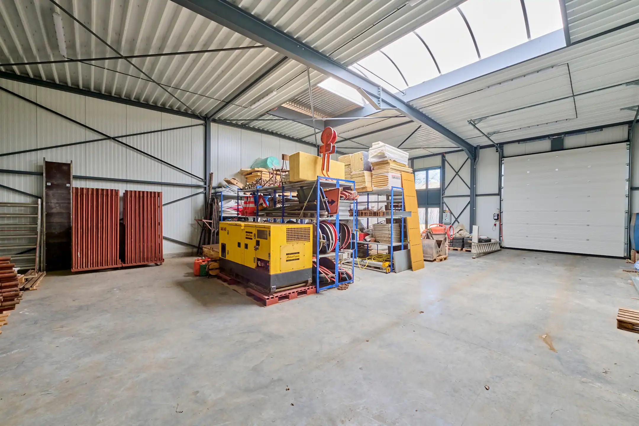 TE KOOP: BEDRIJFSGEBOUW OP PERCEEL VAN 8.000M² IN ZONHOVEN foto 15