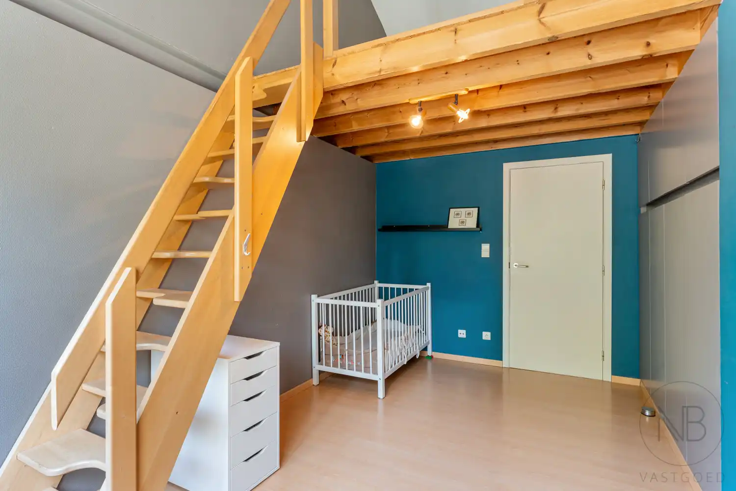 Moderne villa  met zwembad op toplocatie in Genk - instapklaar en future-proof foto 33