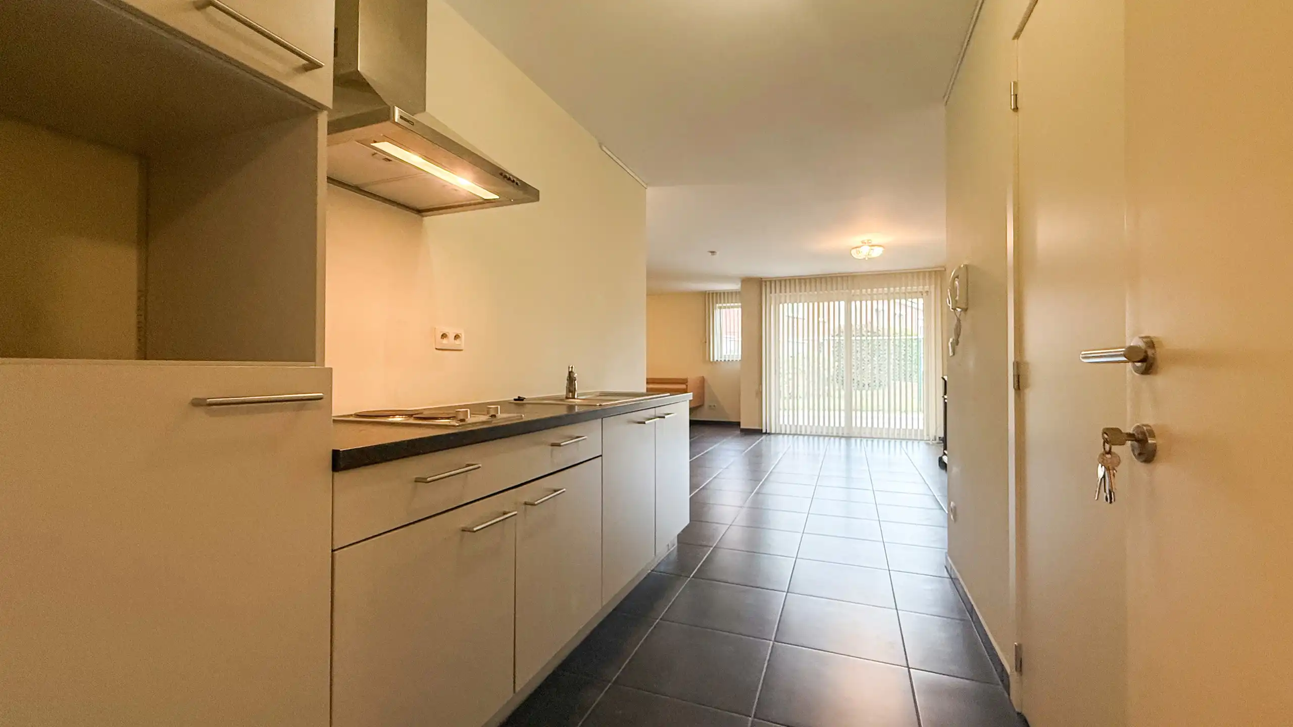 Veelzijdig investeringspand met 10 kamers, lift en kelder! foto 30