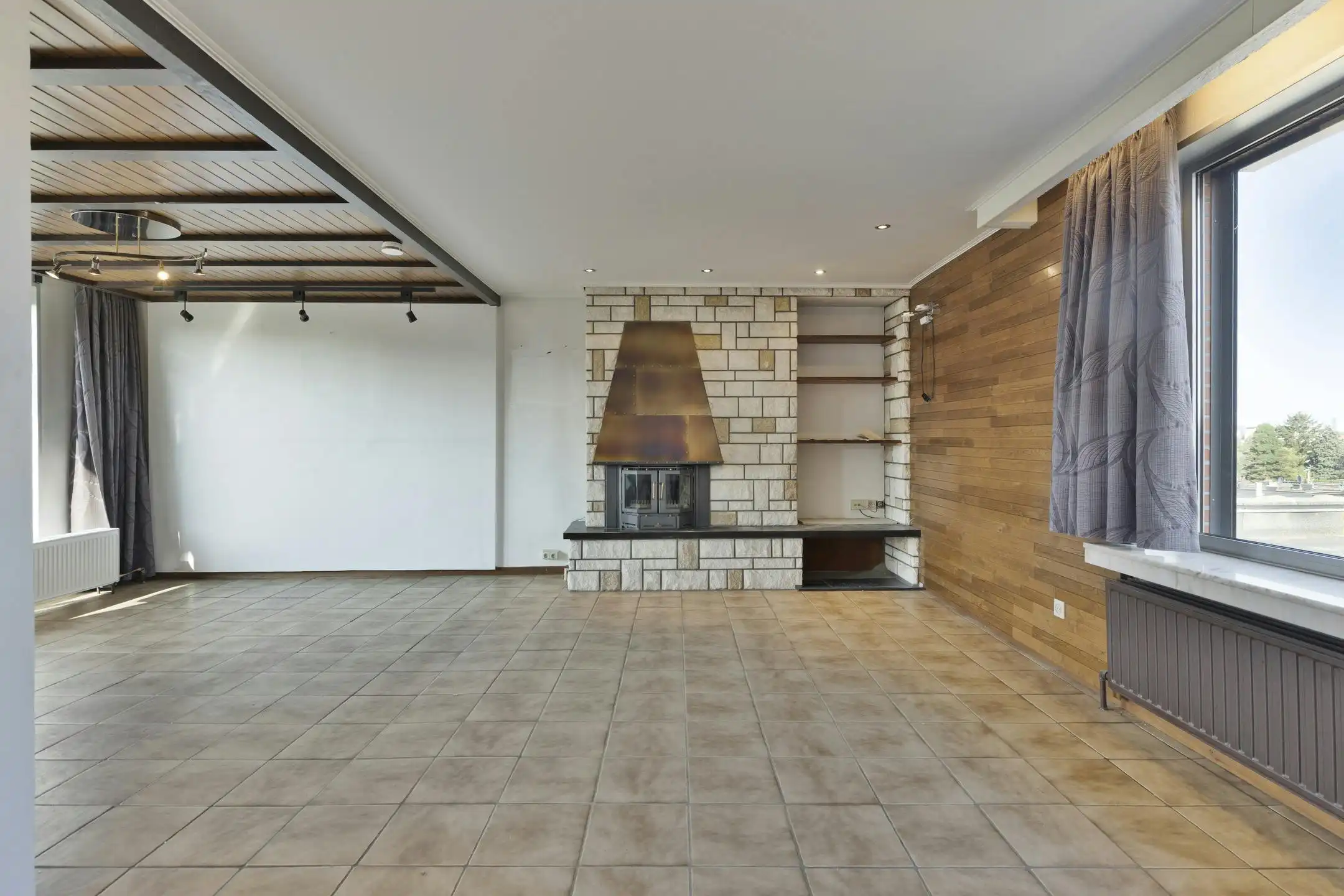 Ruim dakappartement met garage op uitstekende locatie in Deurne! foto 4