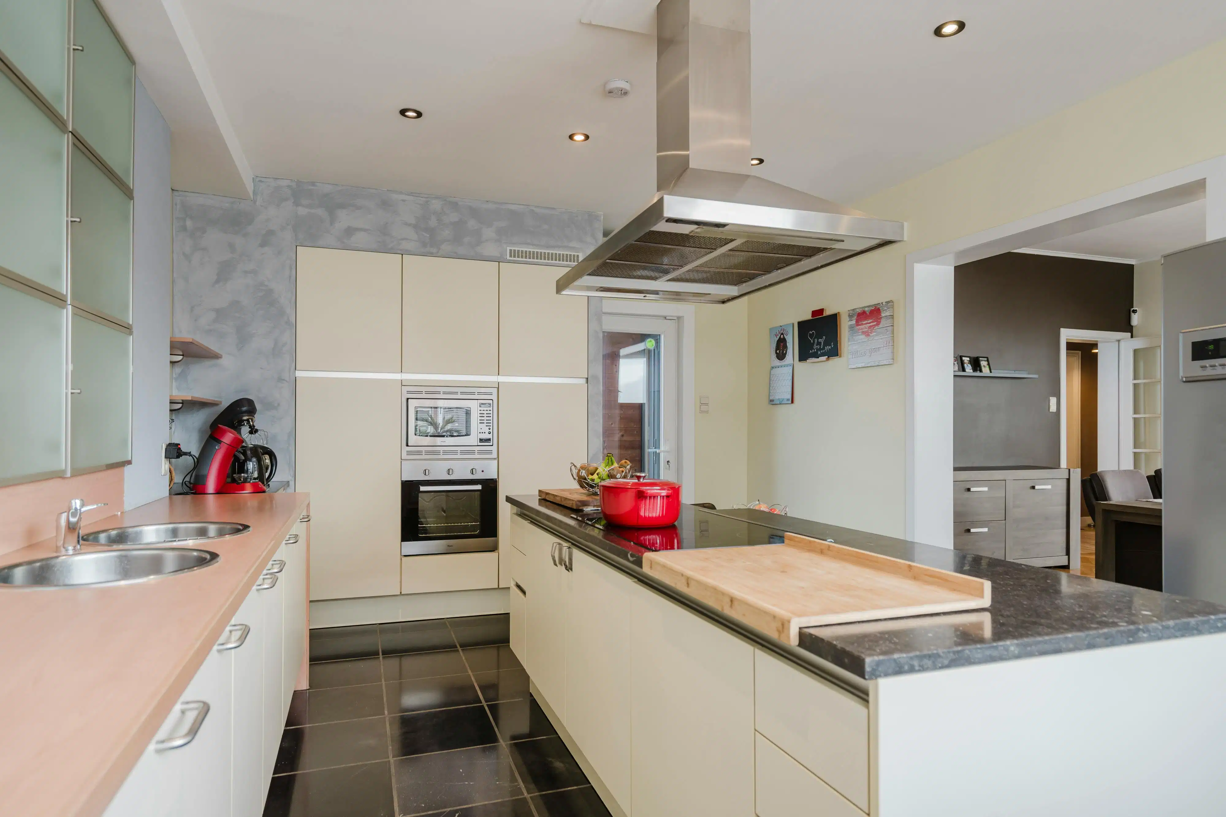 Karaktervolle gezinswoning te koop in Kortrijk! foto 5