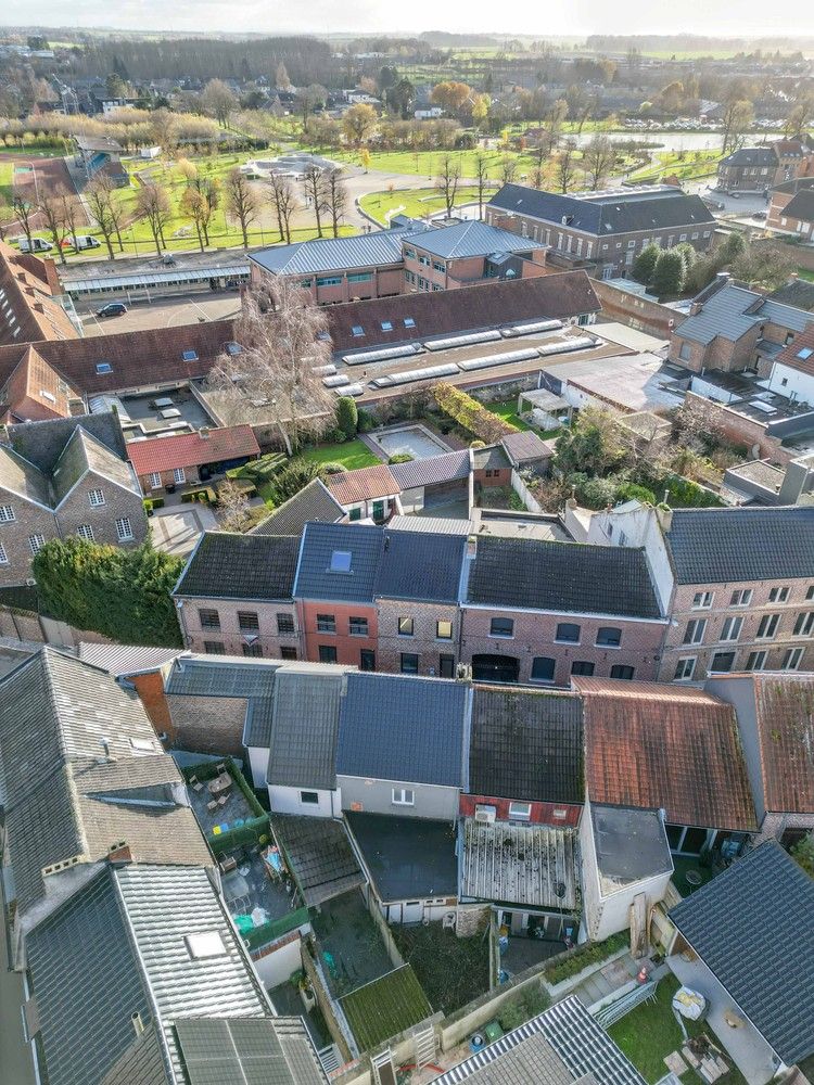 Unieke gerenoveerde casco rijwoning in het hart van Tongeren foto 2