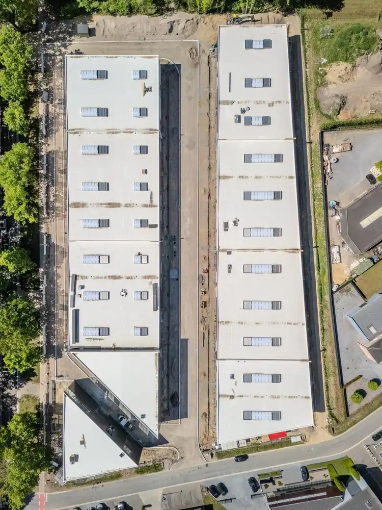 KMO-unit 22 +/- 317m² foto 4