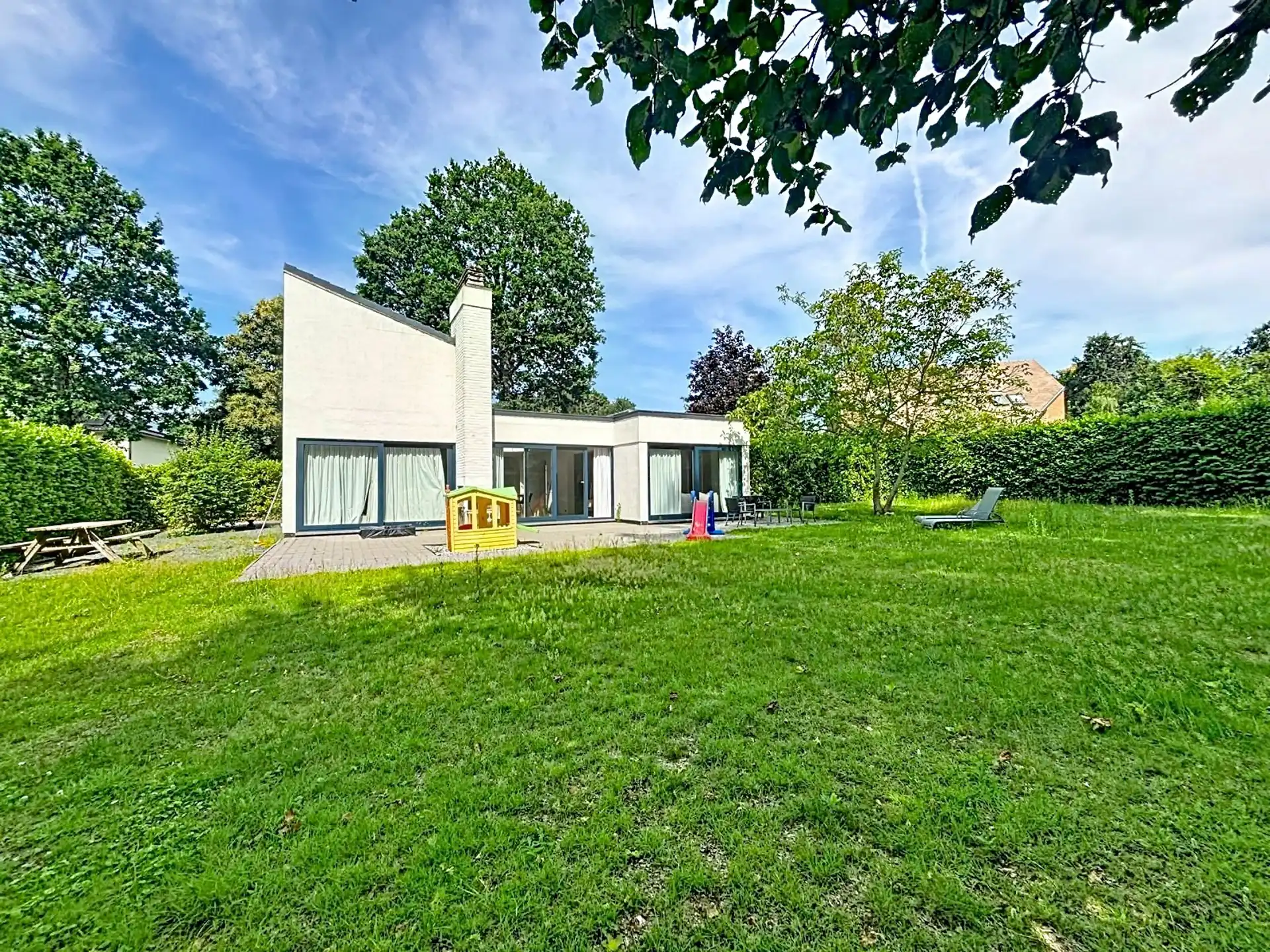 Prachtige villa met een grote tuin ! foto 8