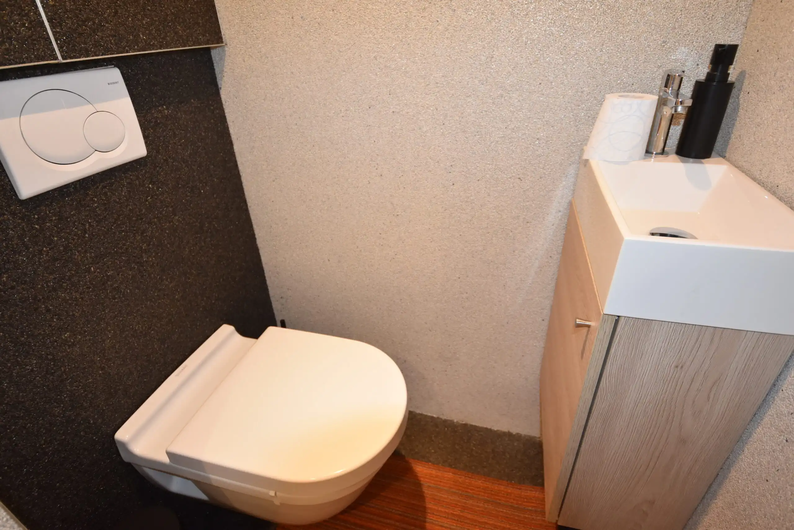 Prachtig bemeubelde woning in Vrasene voor expats foto 24