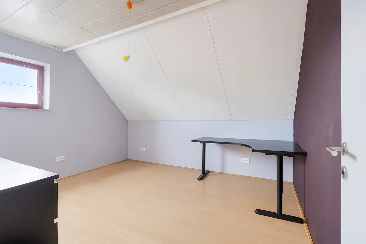 Instapklaar appartement gelegen in Maasmechelen foto 17