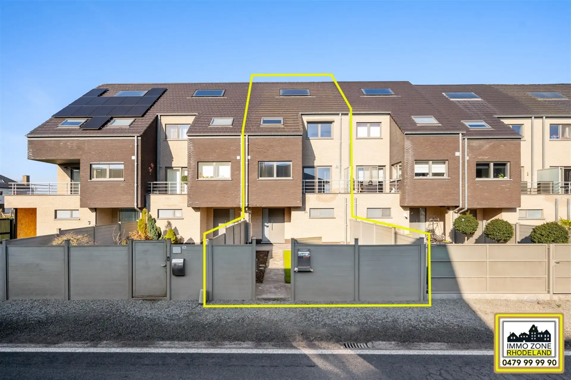 Prachtige instapklare woning met 4 slpks, garage en tuin foto {{pictureIndex}}