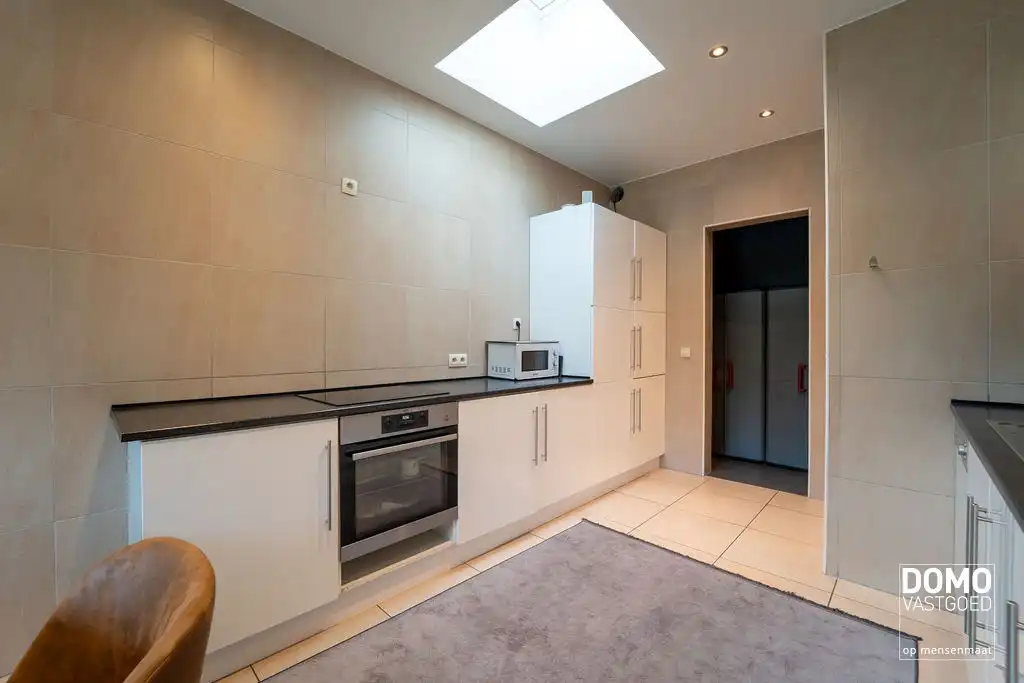 Gunstig gelegen handelshuis te Spalbeek (Hasselt) foto 9