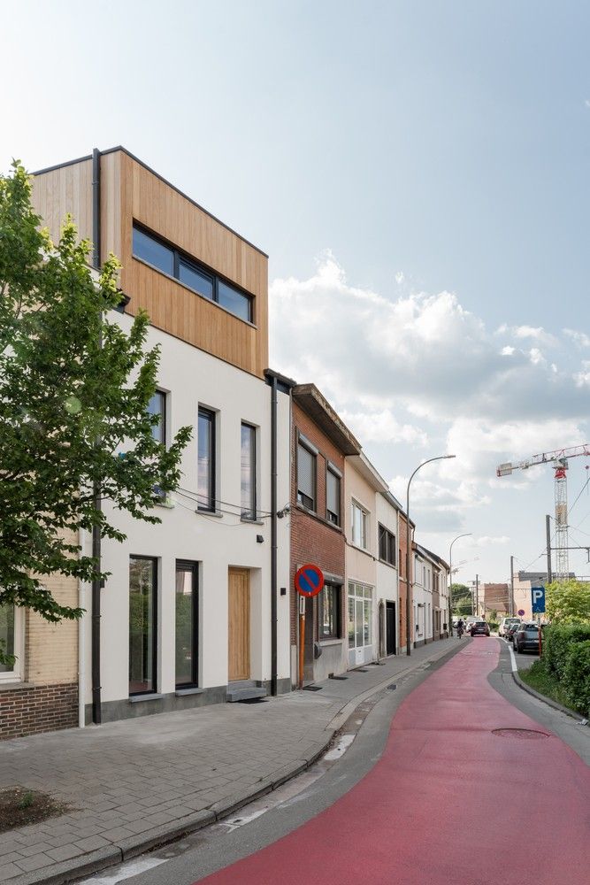 Volledig gerenoveerde stadswoning met 3 slaapkamers en 2 badkamers op een steenworp van Hasselt centrum foto 28