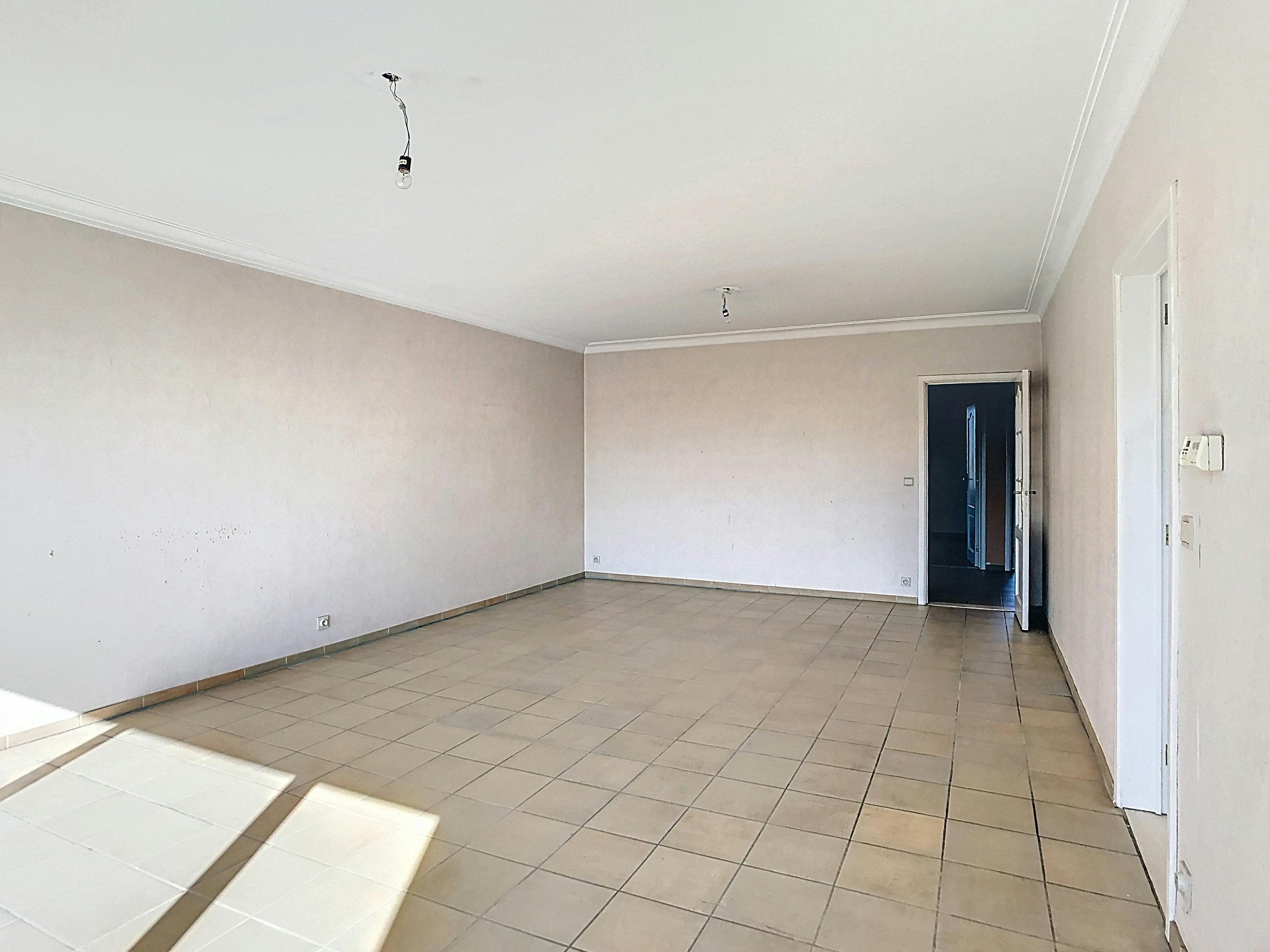 Schitterend gelegen appartement in centrum Beveren foto 3