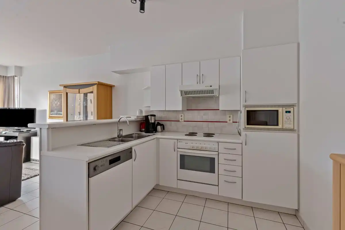 Ruim appartement met twee slaapkamers te koop in Koksijde. foto 10