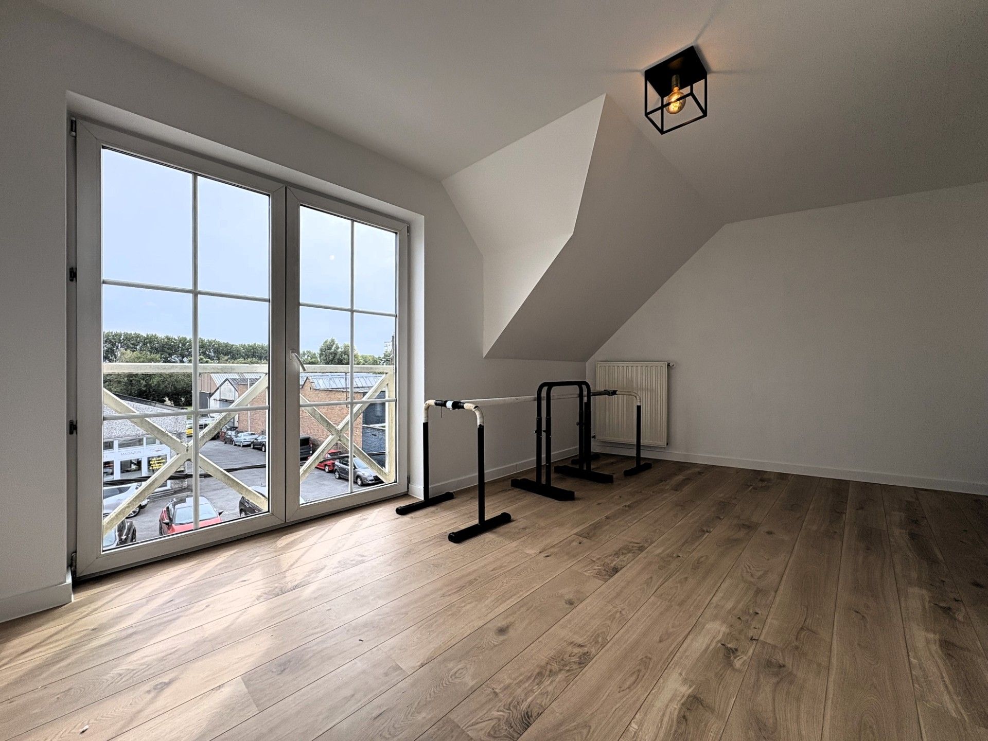 Ruim appartement met 2 slaapkamers en garage foto 8