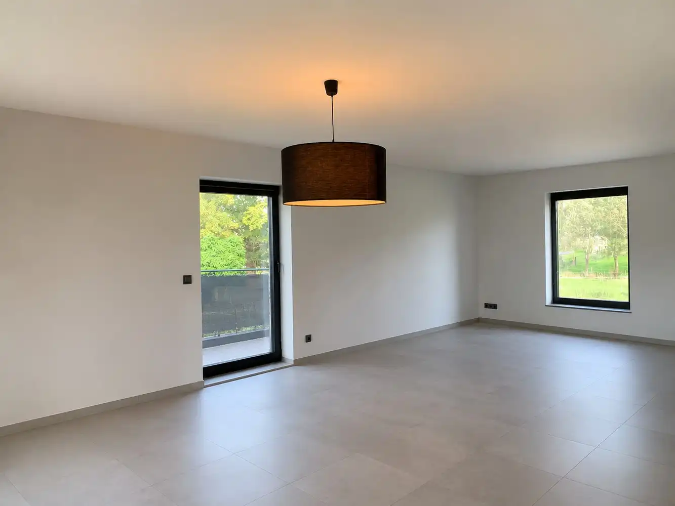 Te huur: Energiezuinig wonen in stijlvolle nieuwbouwwoning te Maaseik foto 3