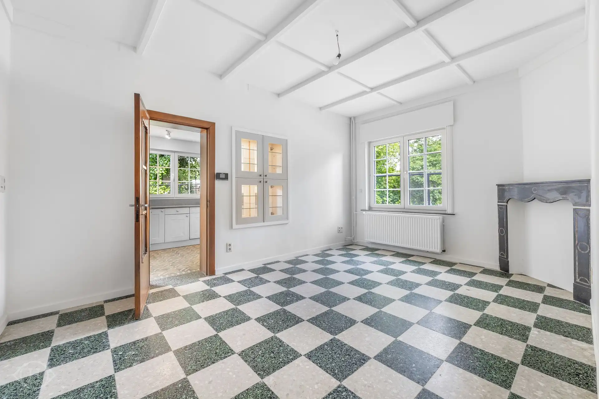 Karaktervolle gerenoveerde woning met 4 slaapkamers foto 6