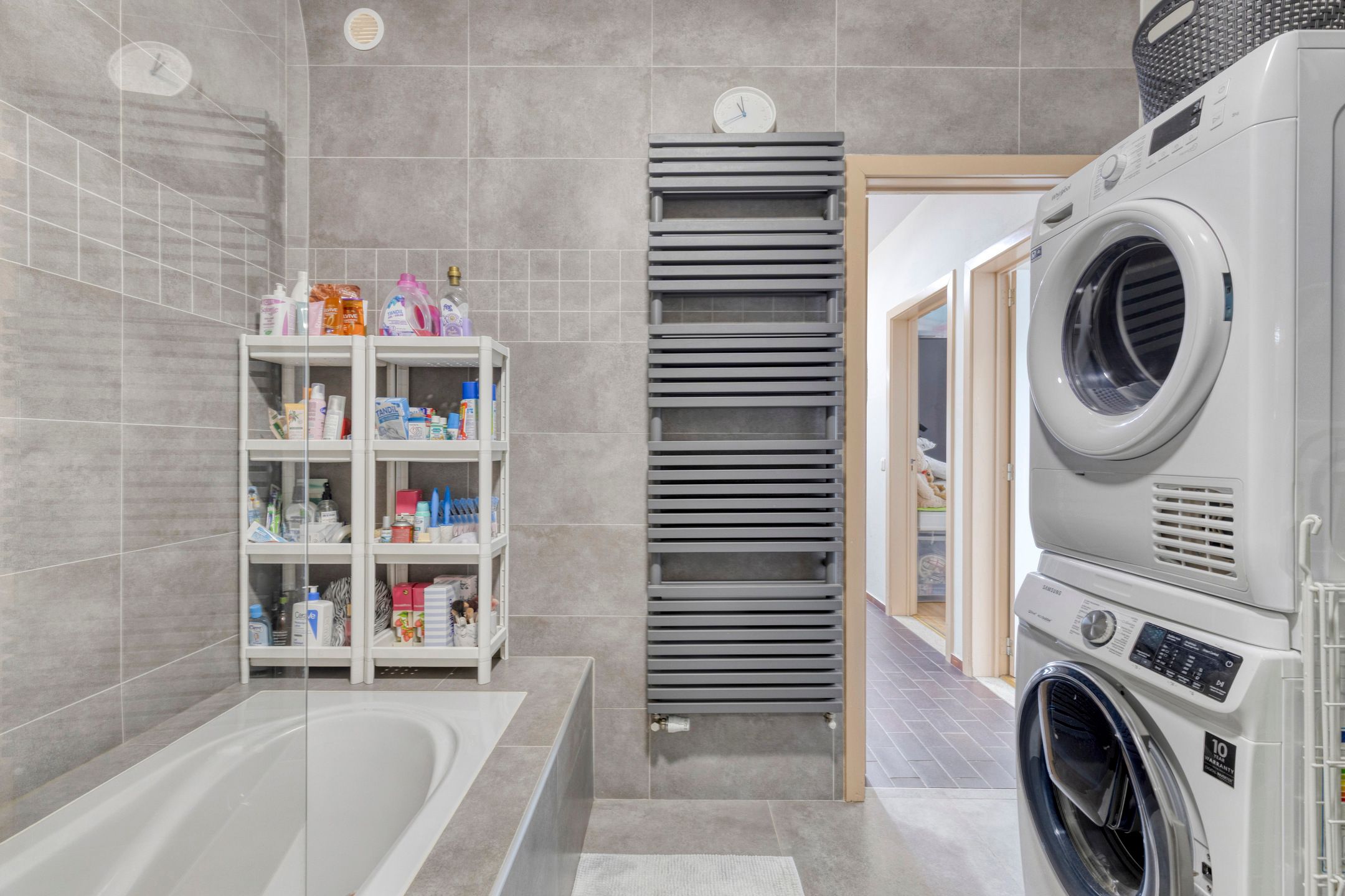 Licht en instapklaar hoekappartement met 2 slaapkamers foto 10