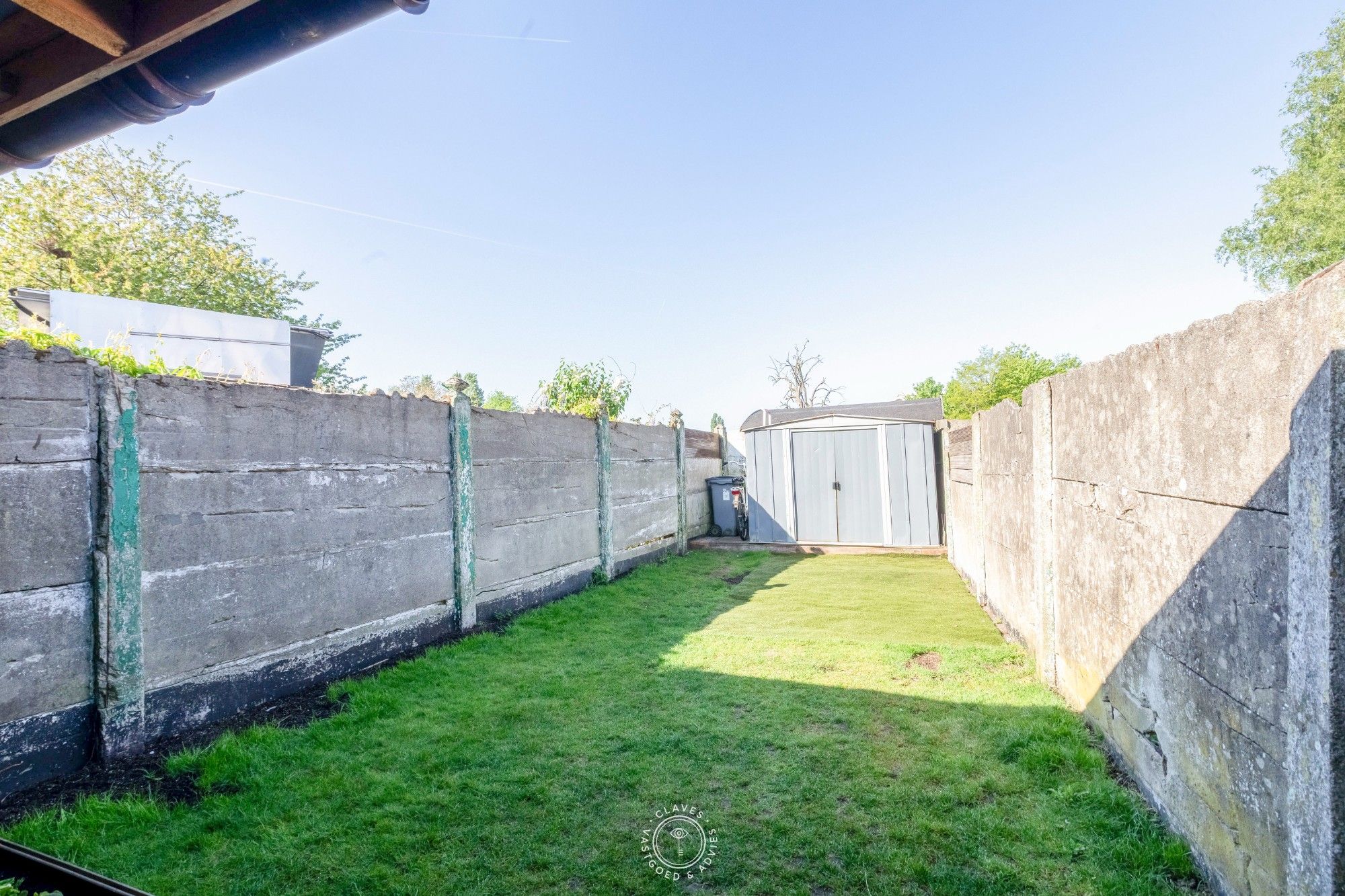 Instapklare rijwoning met vier slaapkamers en zonnige tuin foto 10