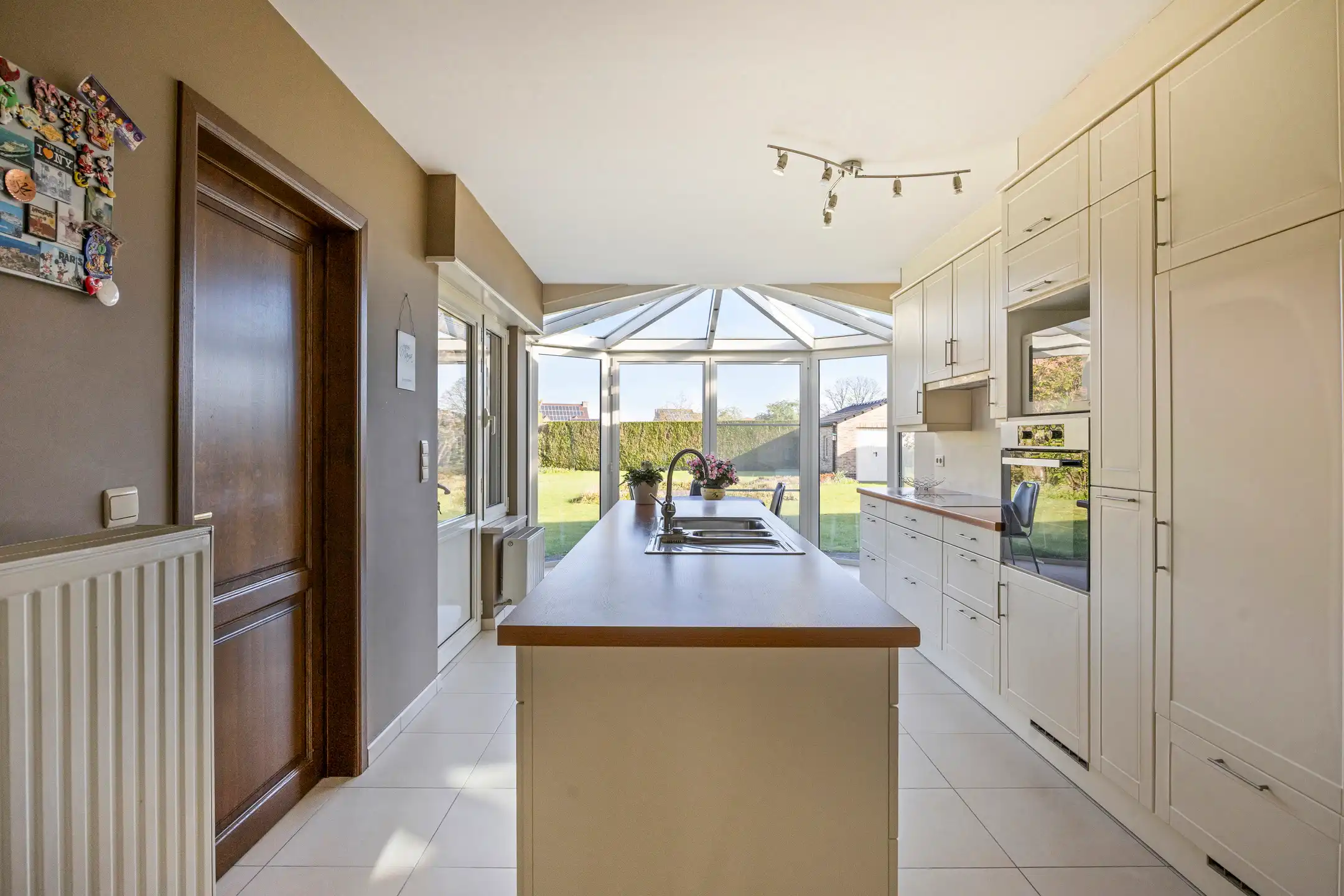 Rustig gelegen energiezuinige instapklare villa foto 8