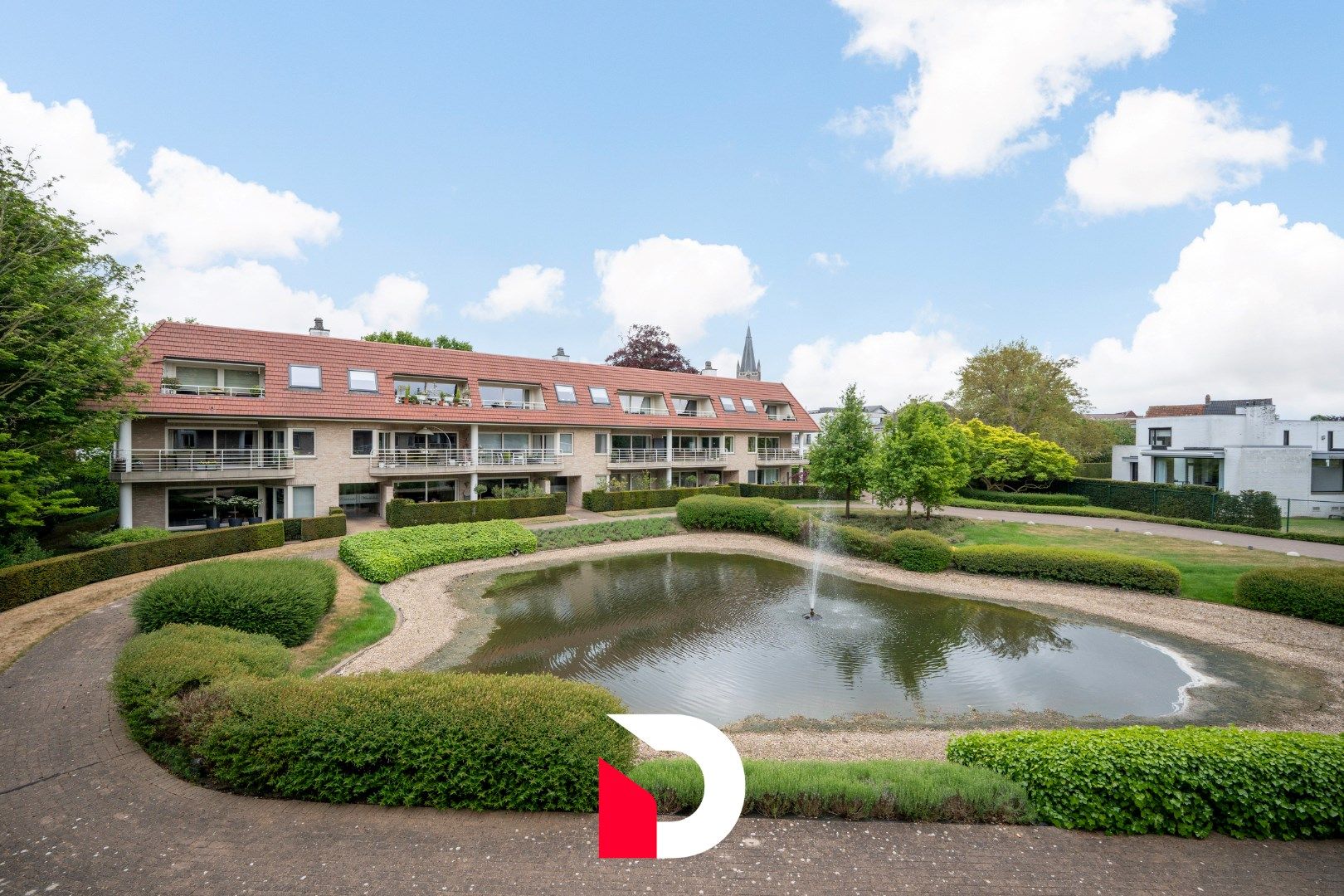 Hoekappartement met 3 slaapkamers en prachtig zicht in hartje Jabbeke foto 2