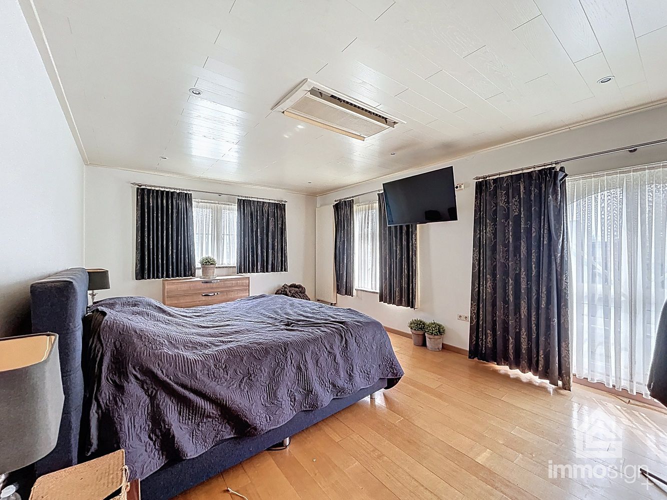 Handelspand met magazijn, kantoorruimte en instapklare woning te Lommel foto 49