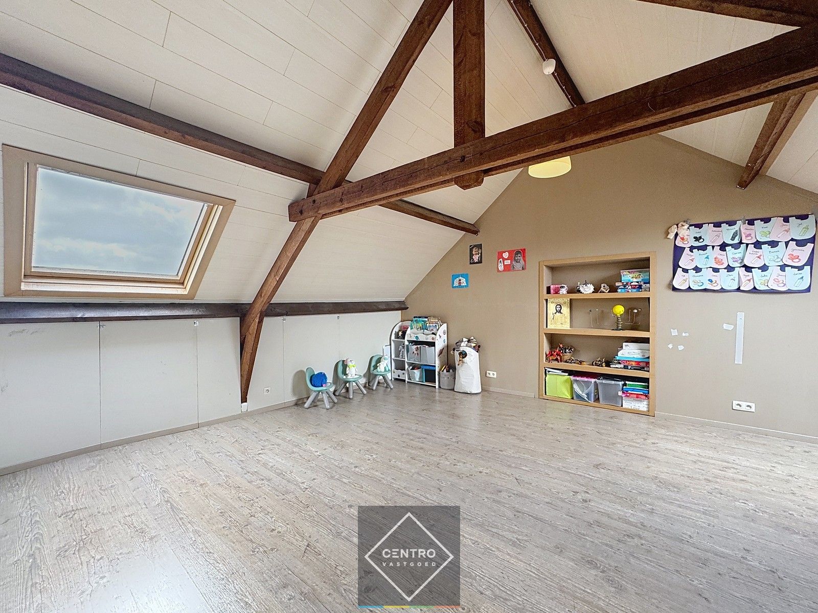 PERFECT INSTAPKLARE woning met mogelijkheid tot 5 slpks! foto 20