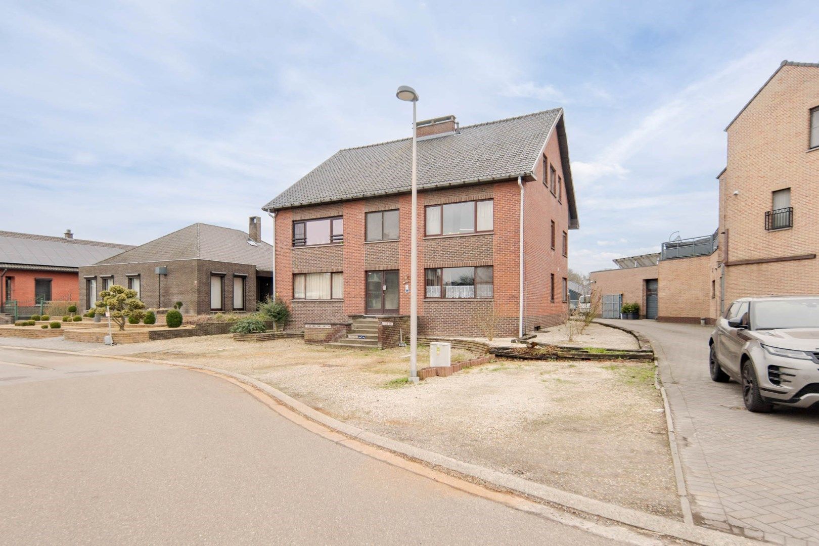 Verzorgd tweeslaapkamer-appartement met garage en berging op enkele minuutjes van het centrum van Munsterbilzen foto 6