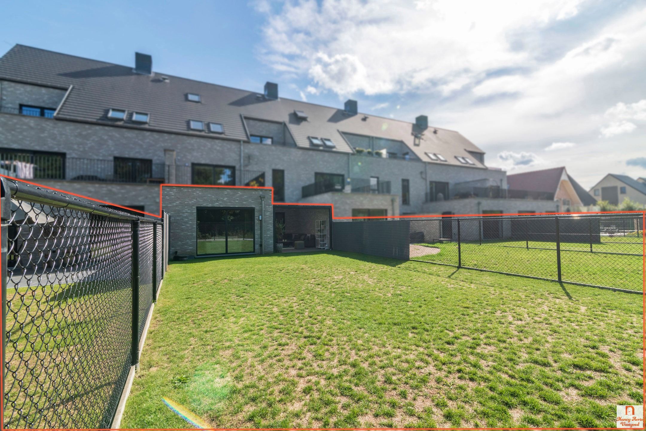 Gelijkvloers appartement met private tuin in Helchteren foto 18