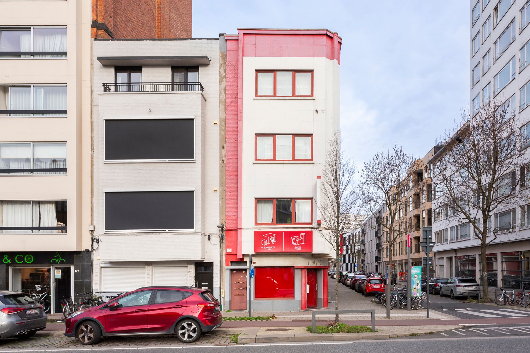 Interessante opbrengsteigendom op toplocatie foto 2