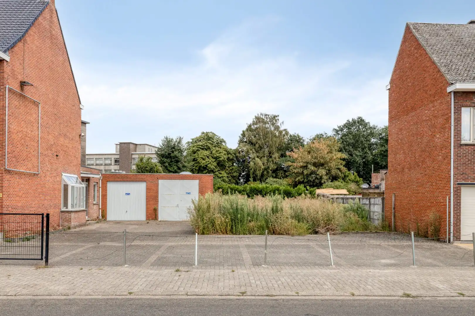 Bouwgrond voor een HOB met bestaande garage vlak naast het centrum van Mol ! (6% BTW mogelijk) foto 4