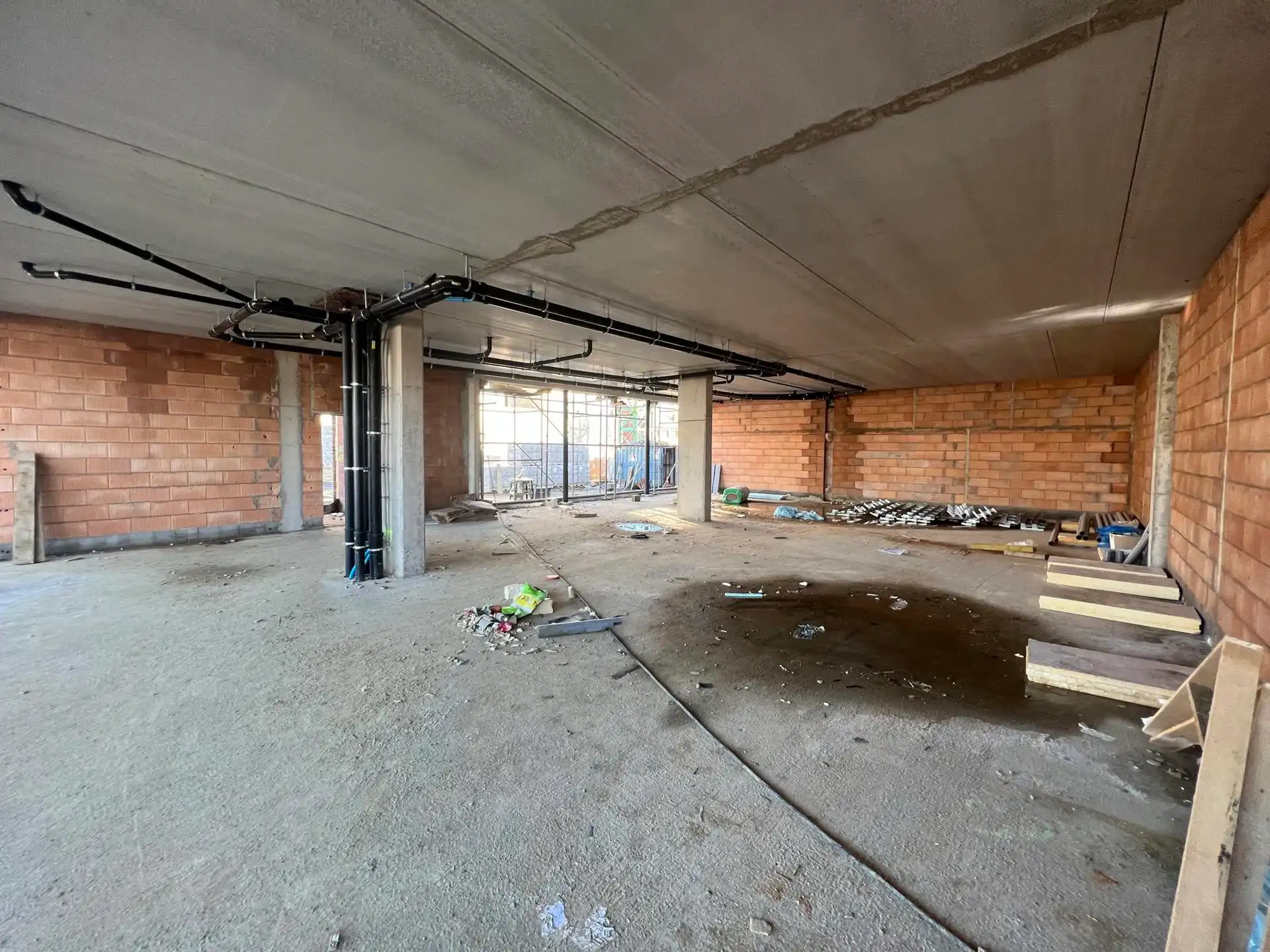 Kantoor - handelsgelijkvloers (250m²) in het centrum van Ham foto 10