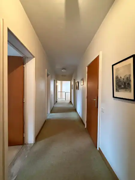 Zeer ruime karaktervolle voormalige dokterswoning met prachtige tuin in het centrum foto 16