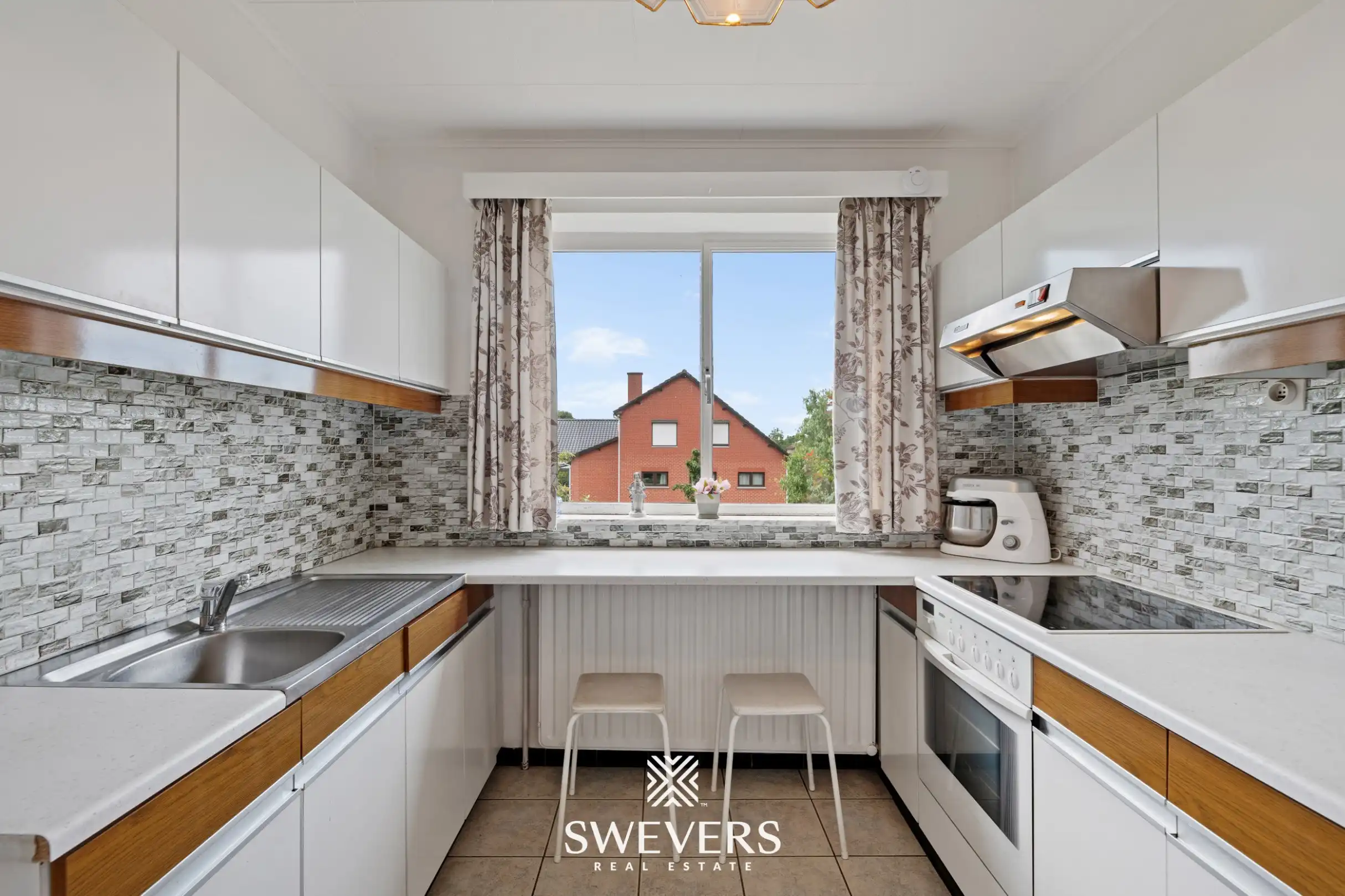 Gelijkvloerse woning op ruim perceel van 9a 25ca  foto 8