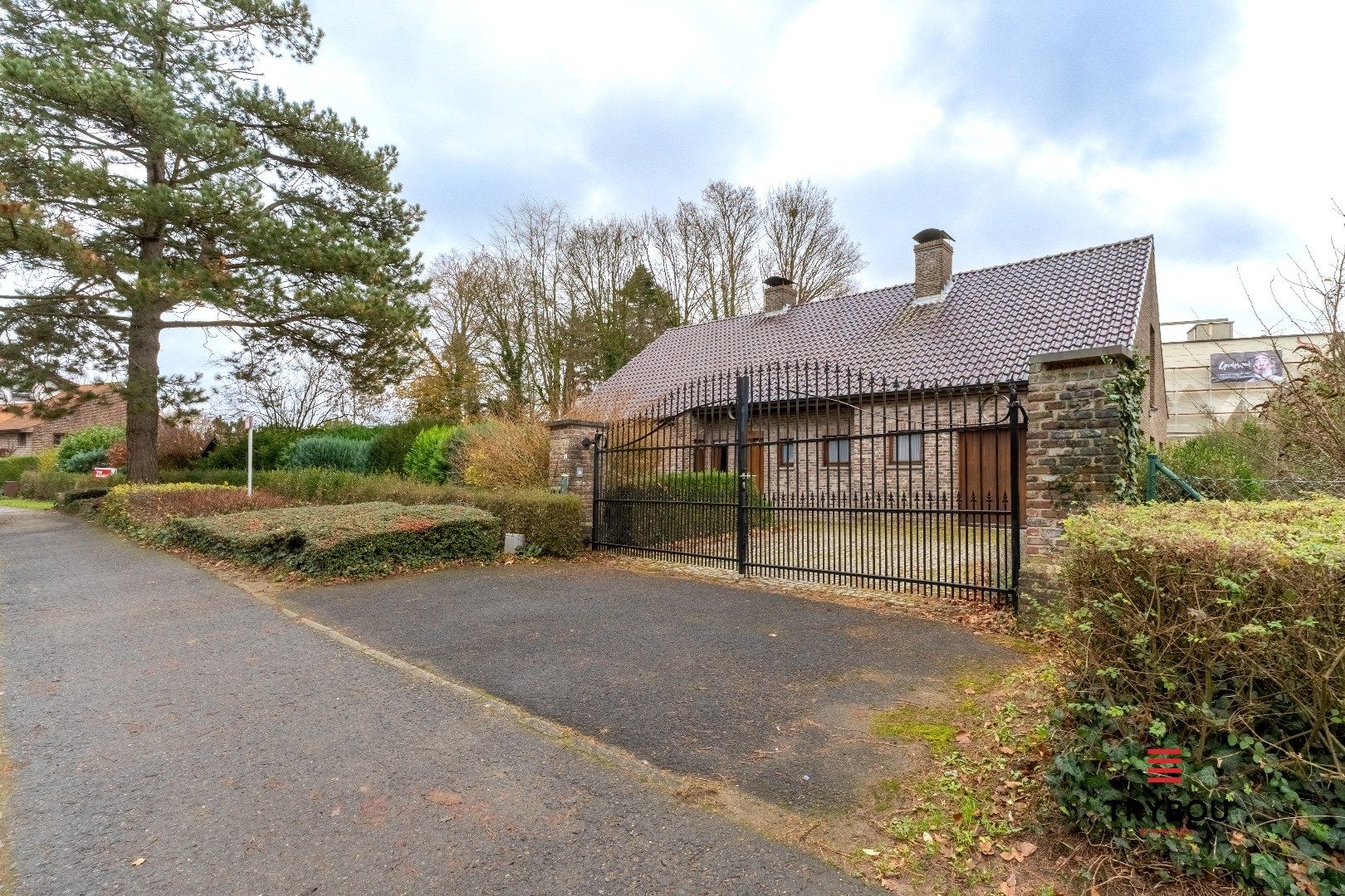 Wonen met een vakantiegevoel – unieke villa op de top van de Rodeberg foto 5