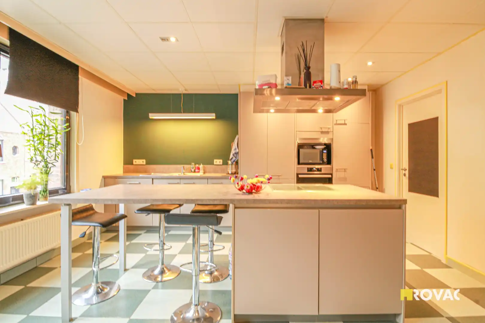 Ruim en instapklaar appartement met 2 slaapkamers! foto 4