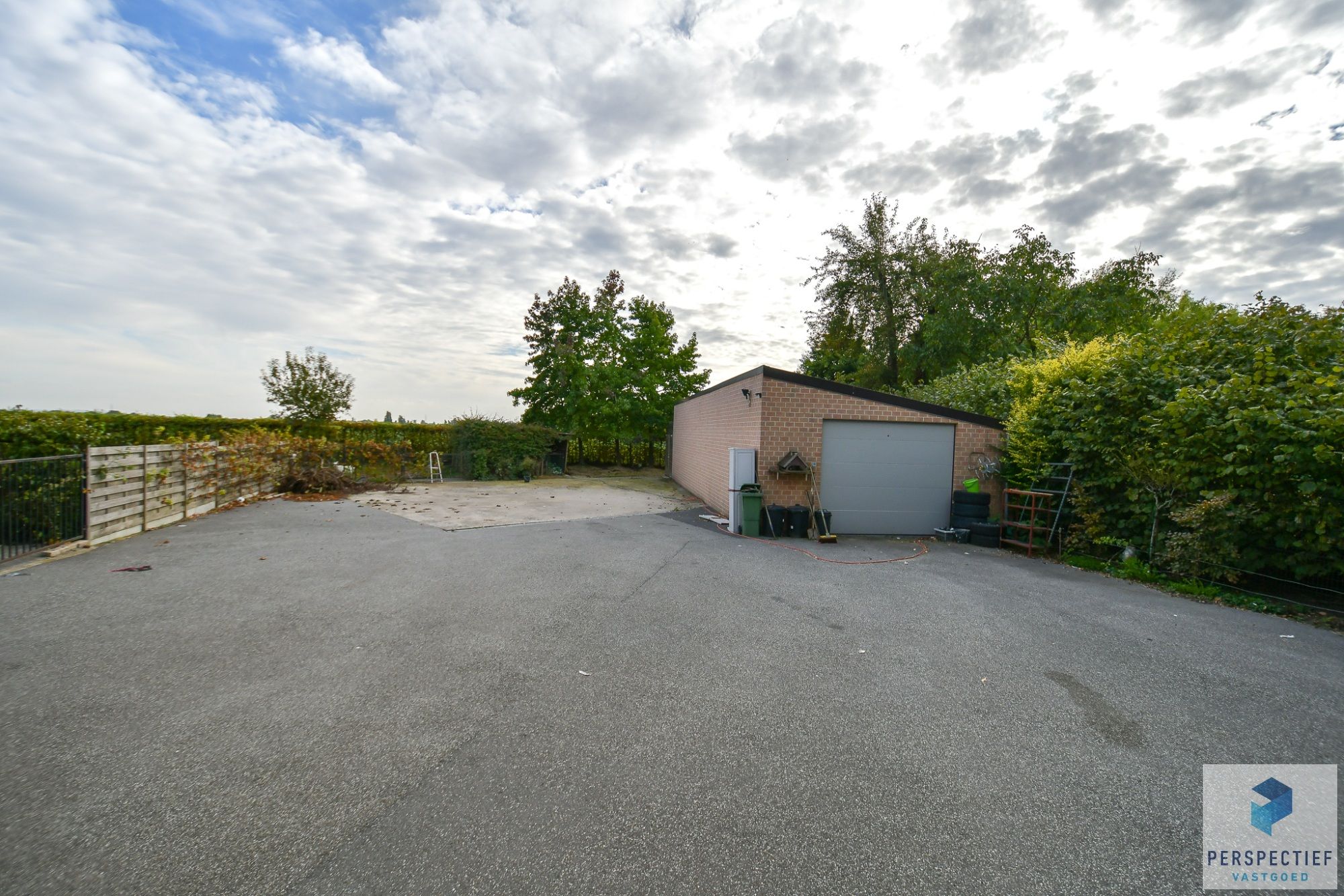 Karaktervolle villa met 5 slpk en atelier op 2291m² te Rollegem foto 30