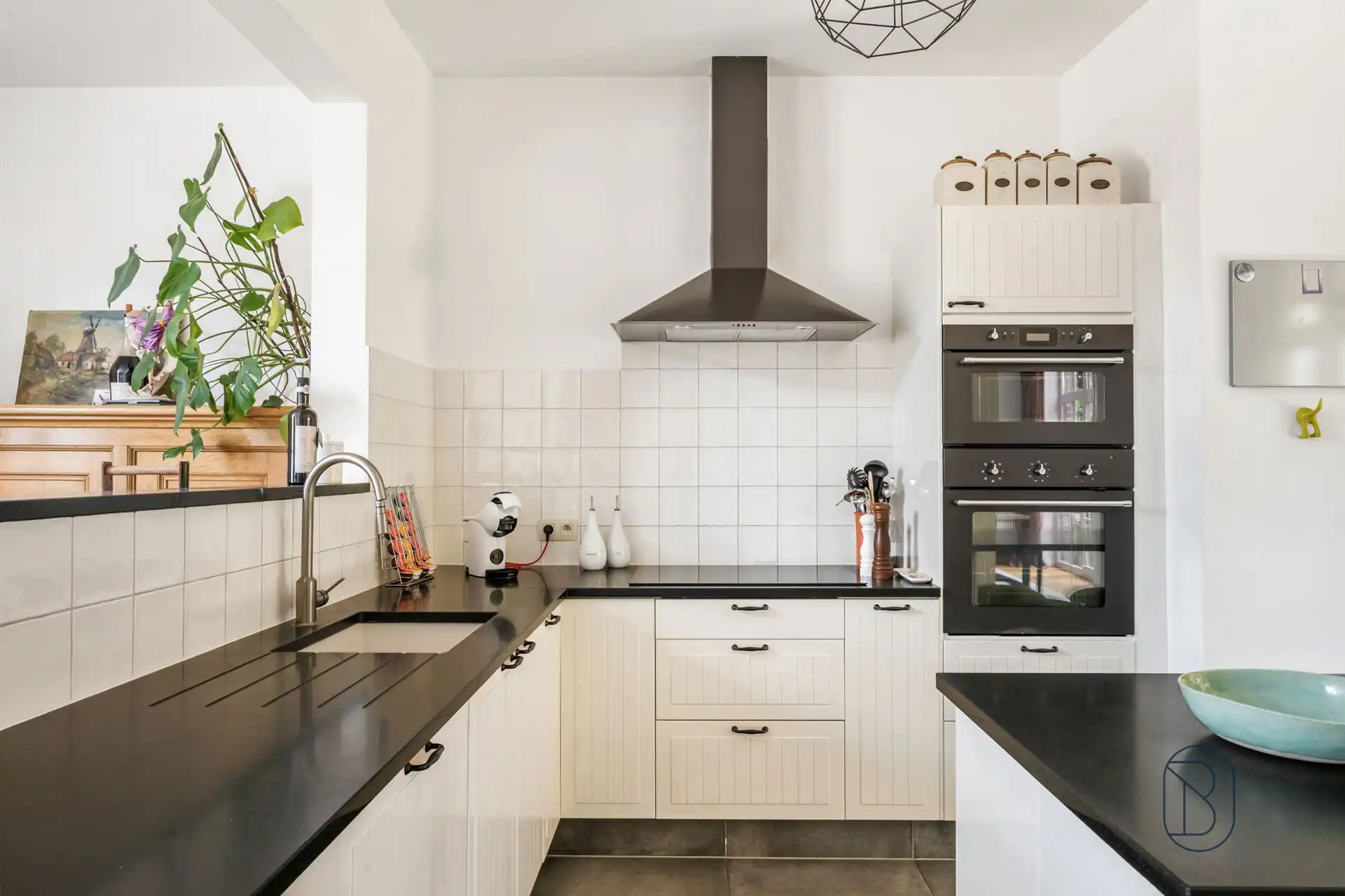 Karaktervolle herenwoning + kantoor en extra nieuwbouwwoning foto 12