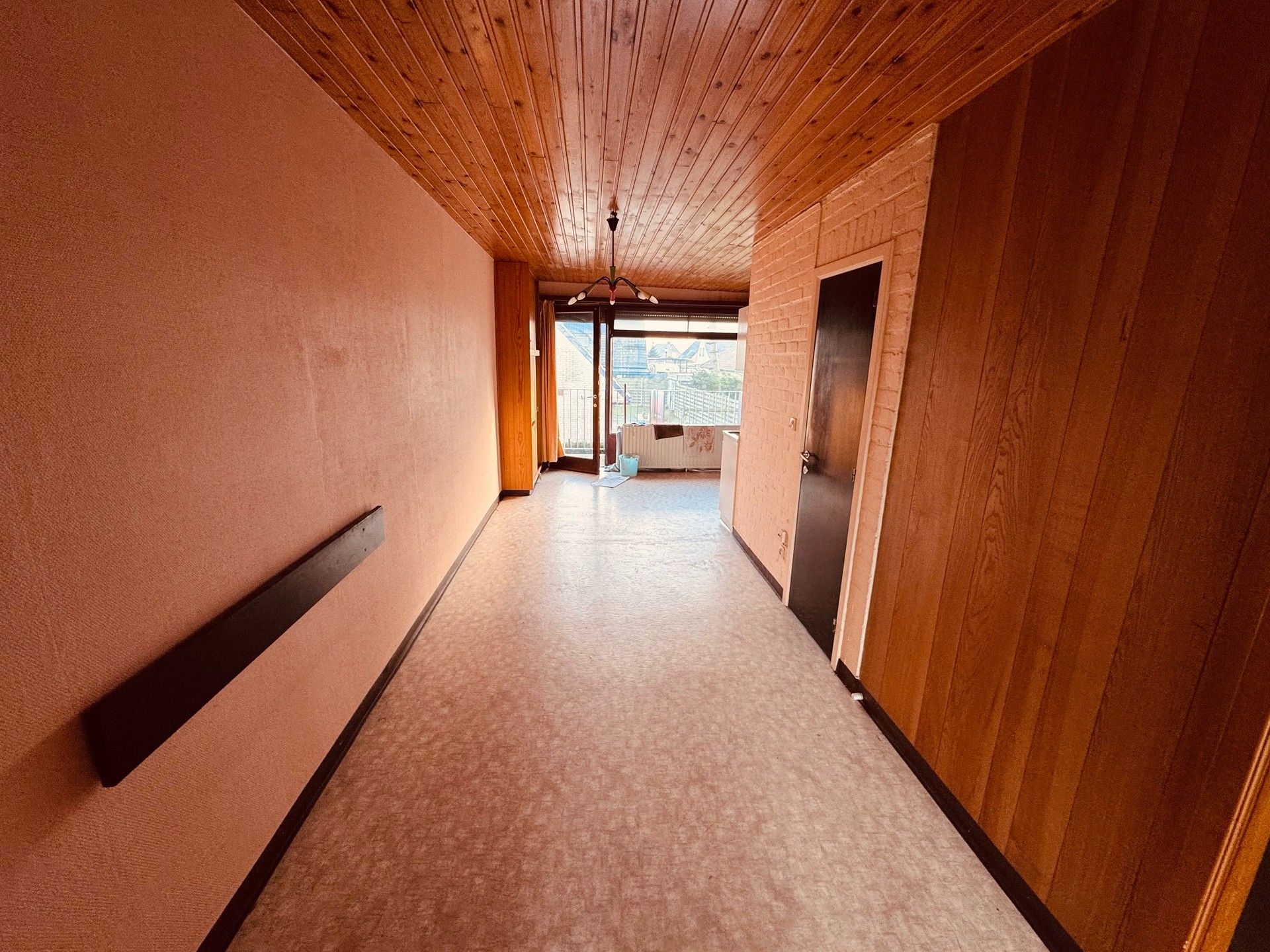 Te koop te renoveren studio met 2 slaapkamers te Vosseslag - De Haan. foto 5