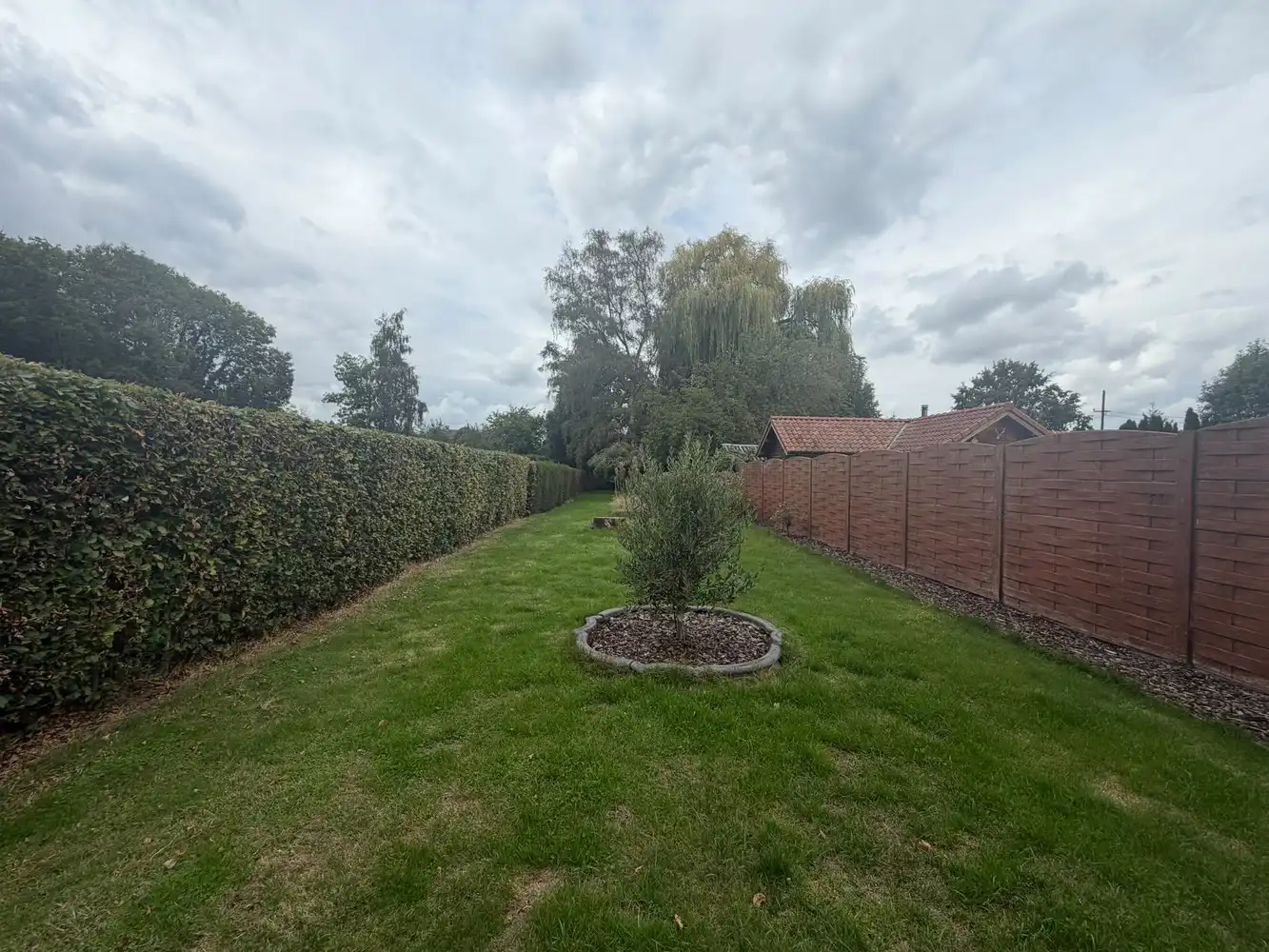 RUIME WONING 4 SLPK, GARAGE EN RUIME TUIN foto 33