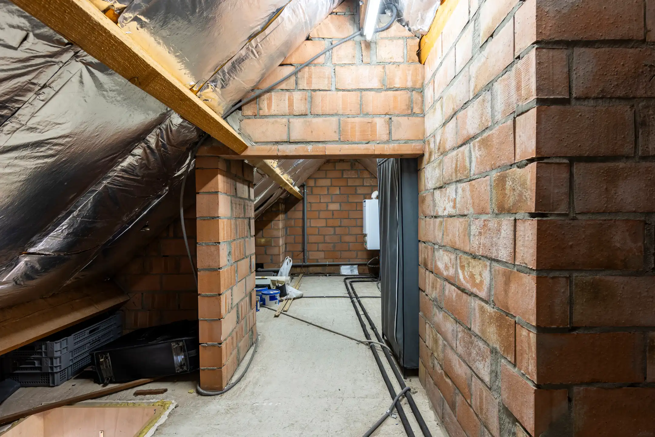 Instapklaar 1-slpk app met groot ZW-terras in Gierle foto 12