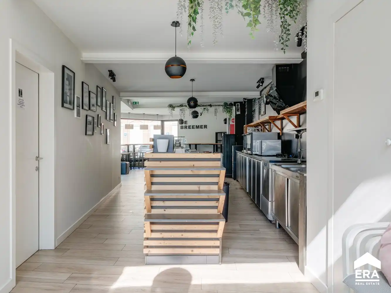 Woonhuis met handelsgedeelte foto 10