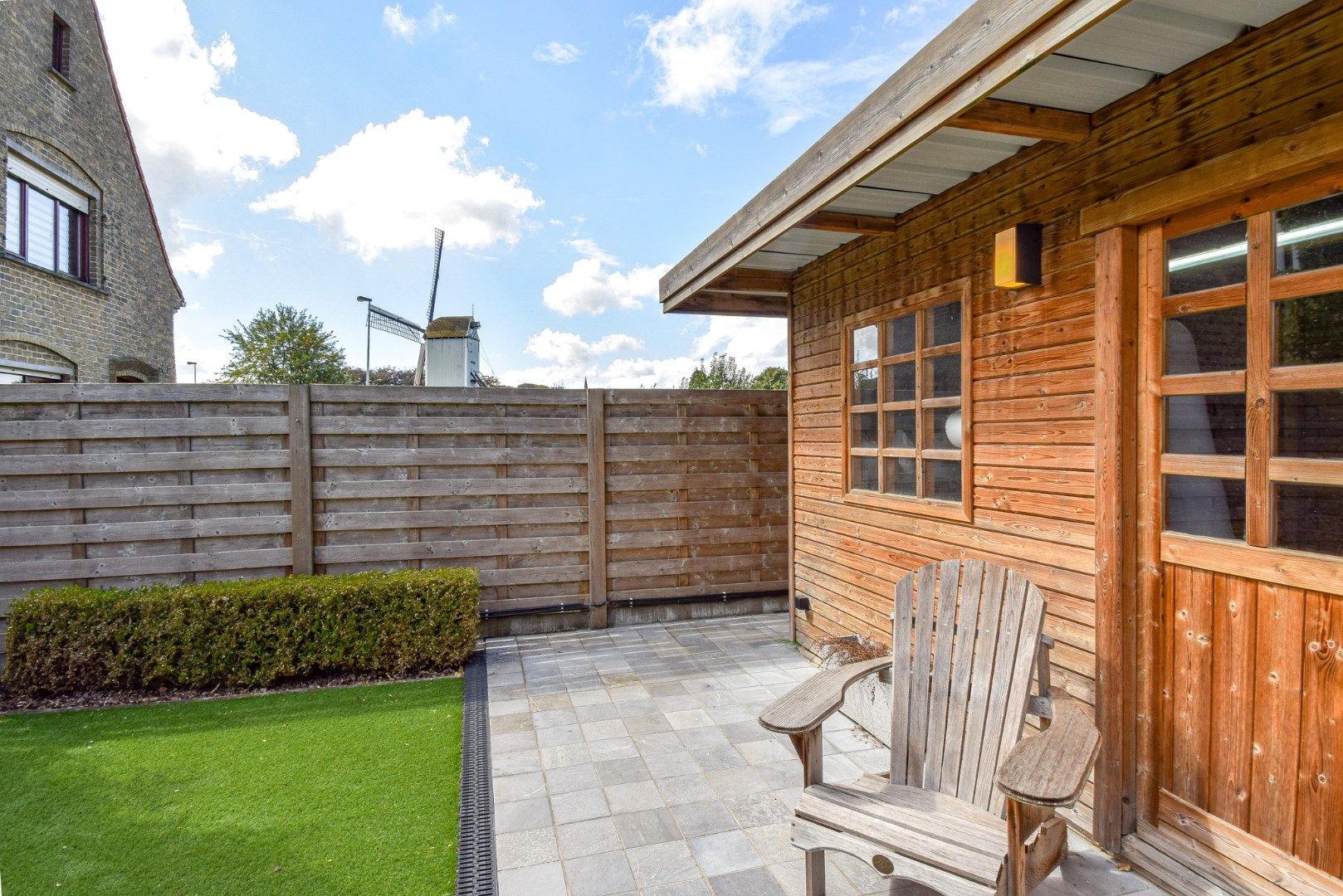 Stijlvol afgewerkte woning met tuin, zwemvijver en uniek zicht foto 17