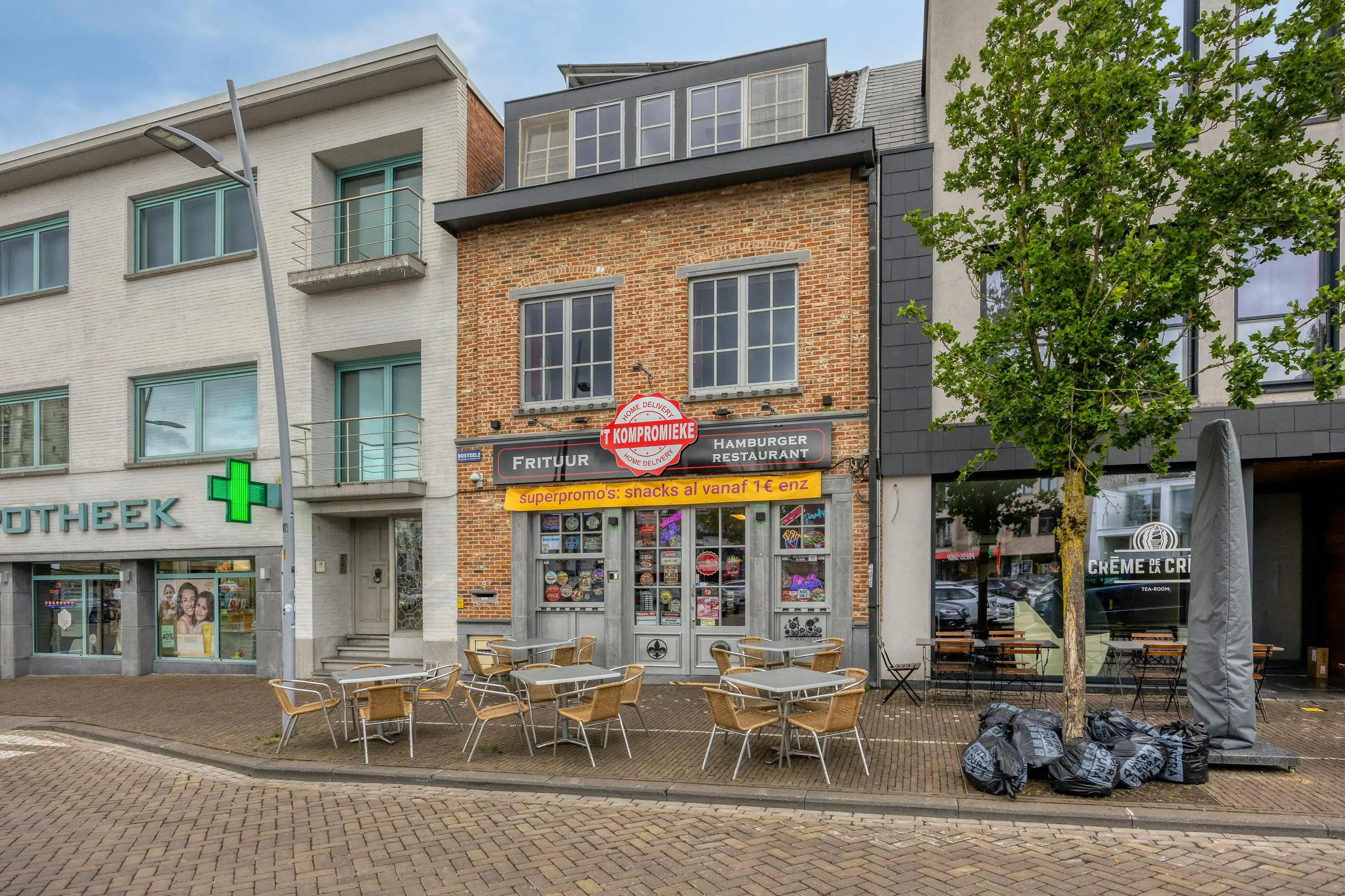 Handelsgelijkvloers met appartement op de markt in Ternat foto 28