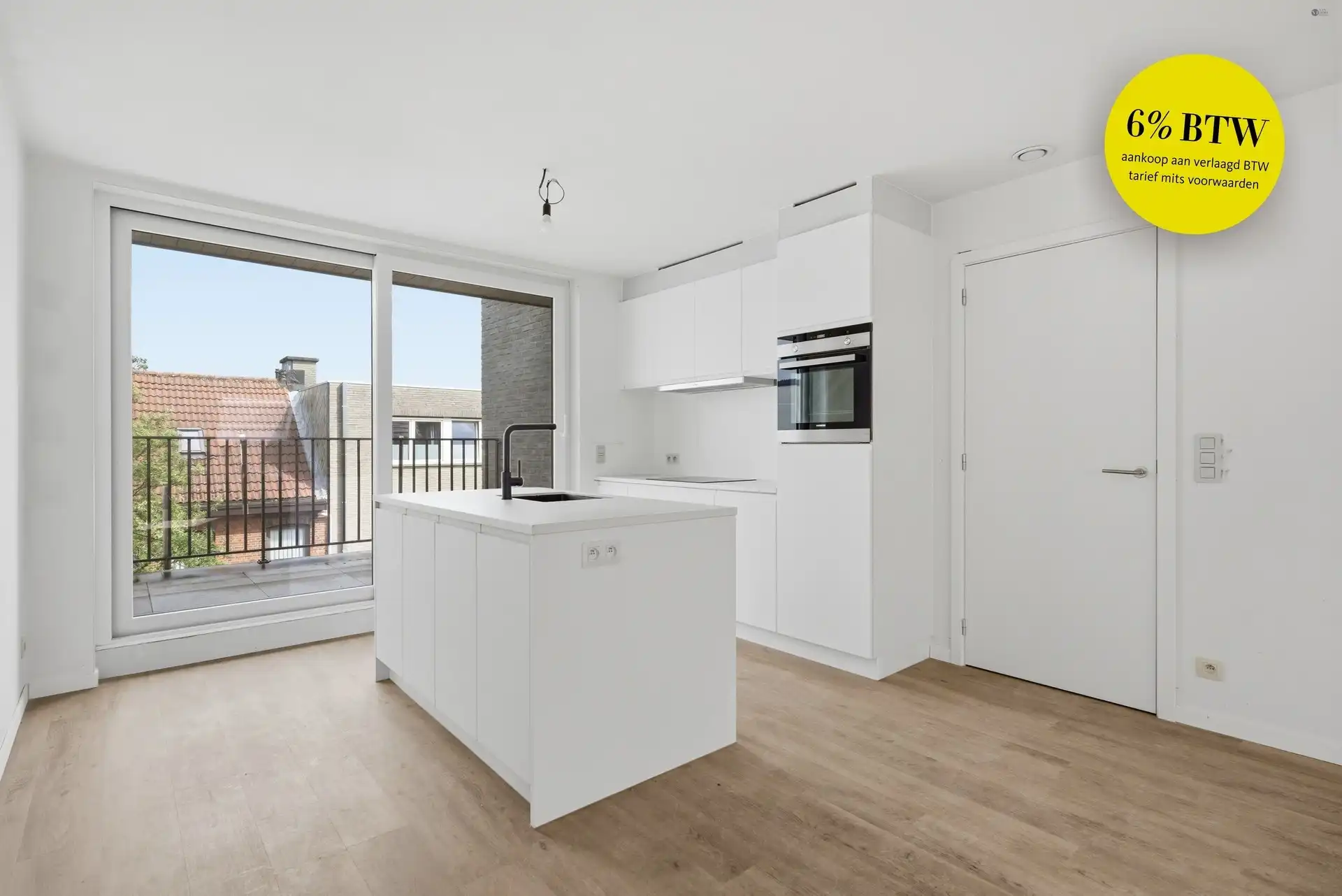 Ruim duplex appartement met 3 slaapkamers en 2 badkamers foto 7