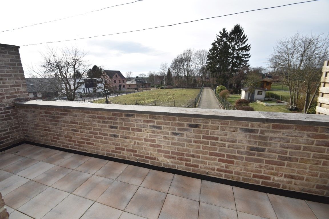 Vernieuwd gelijkvloers appartement met 2 slaapkamers foto 16