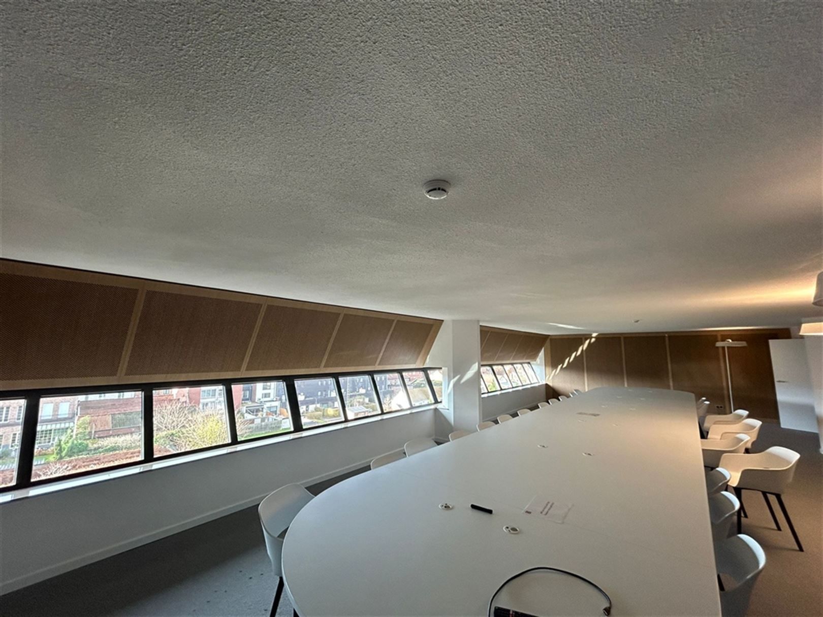 Volledig rerenoveerde kantoren te huur vanaf 150 m² foto 23