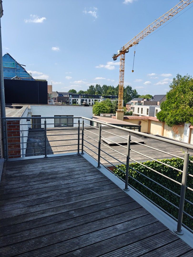 Centraal gelegen appartement te huur foto 9