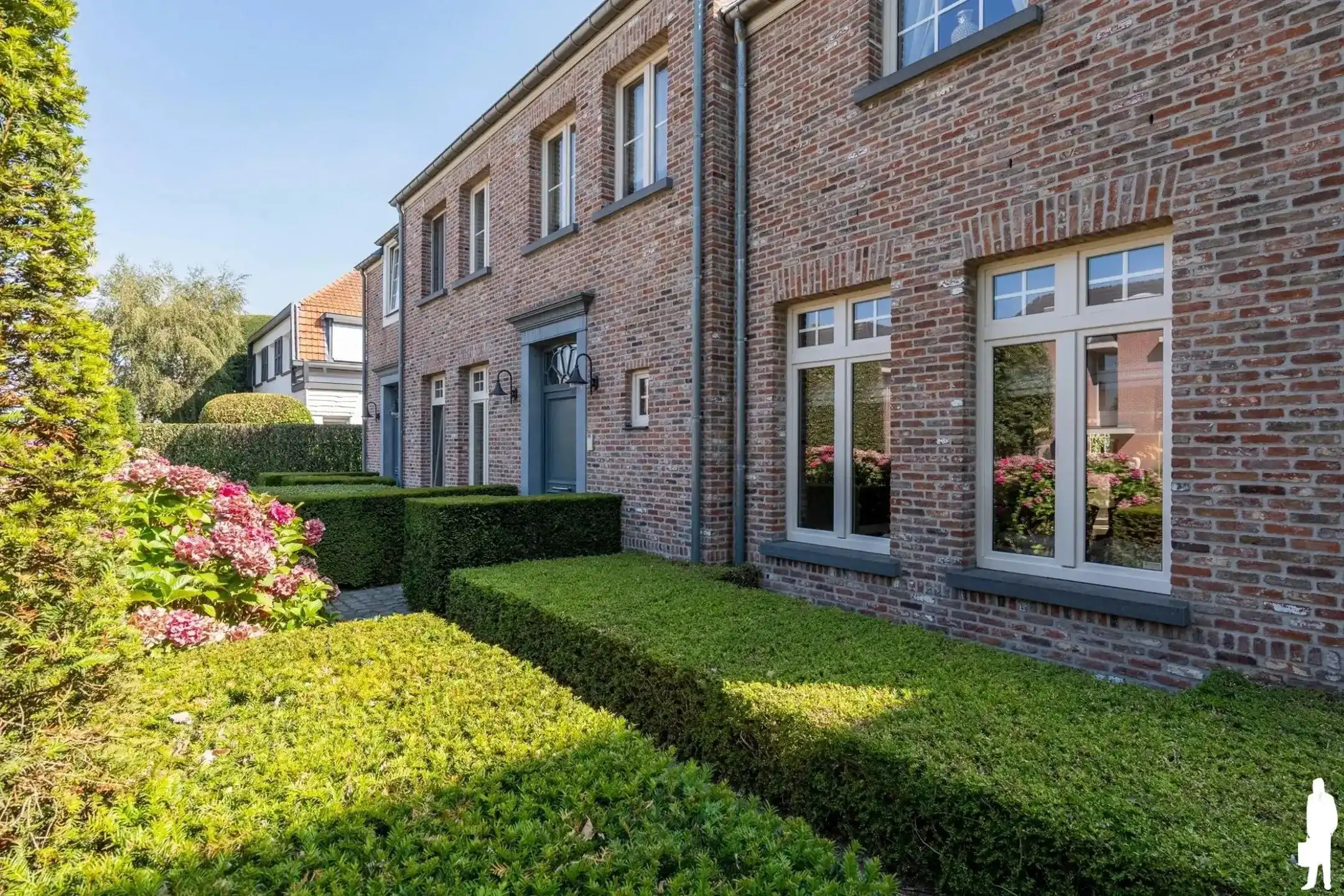 Landelijke, instapklare woning met 4 slpk., 2 bdk. en een prachtige tuin te Minderhout foto 4