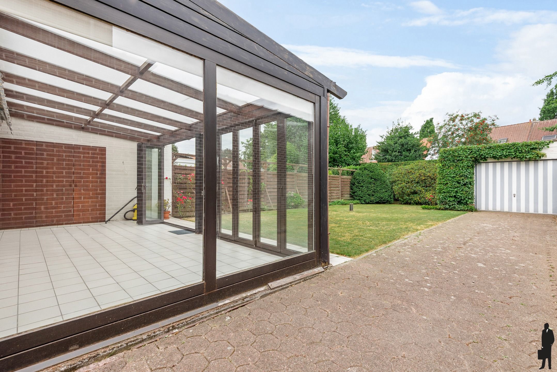 Te renoveren woning met 3 slpks op een TOP locatie in Hove  foto 4
