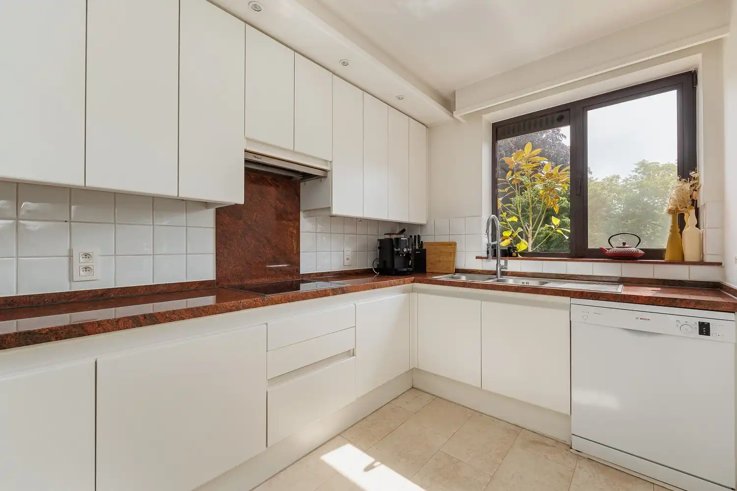 Appartement met uniek zicht foto 9
