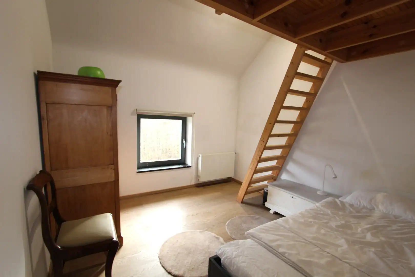 RUIME WONING VAN 390 m² MET GROTE TUIN EN ZWEMBAD foto 21